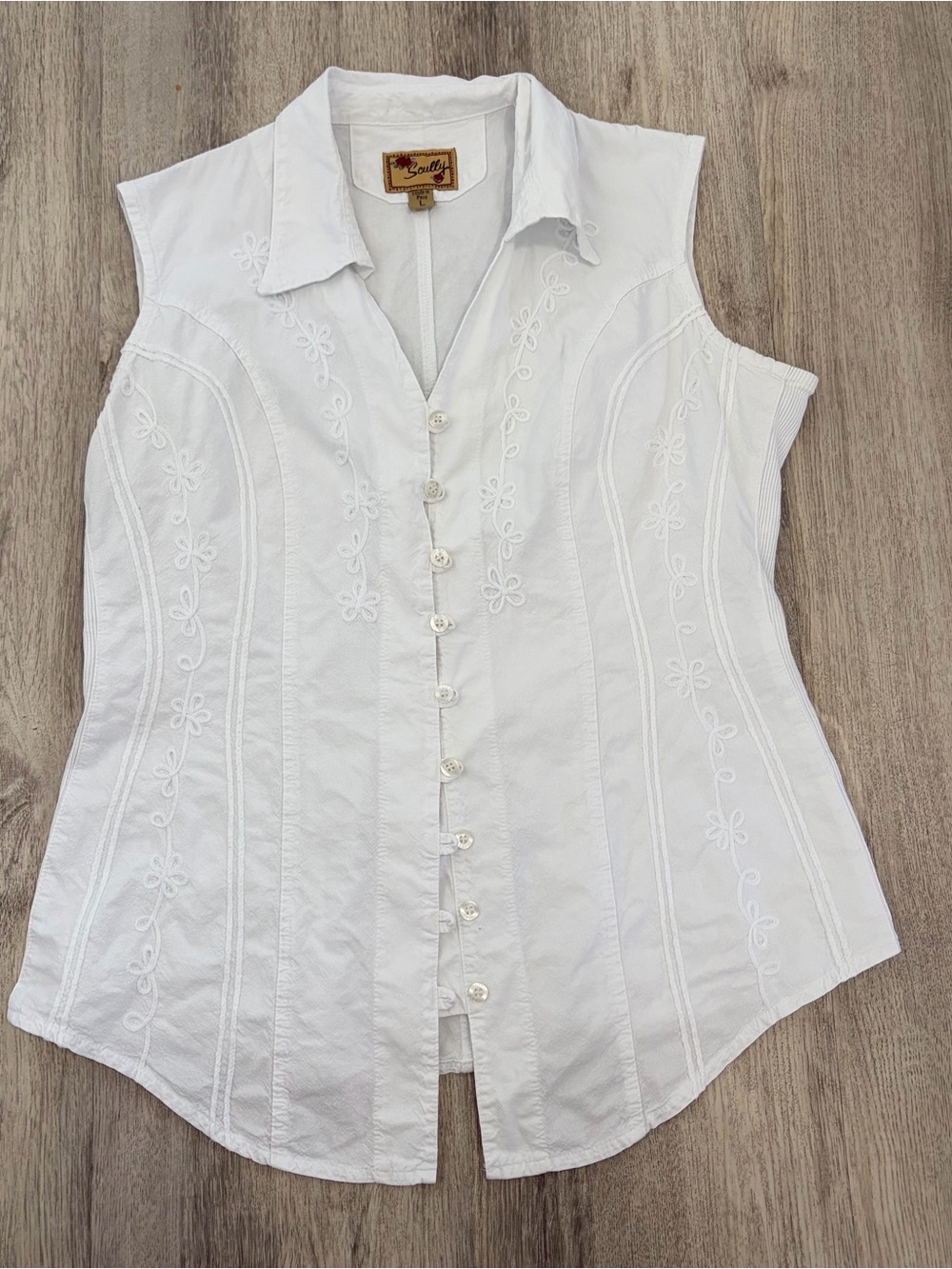 Scully White Sleeveless Embroidered Button-Down Shirt